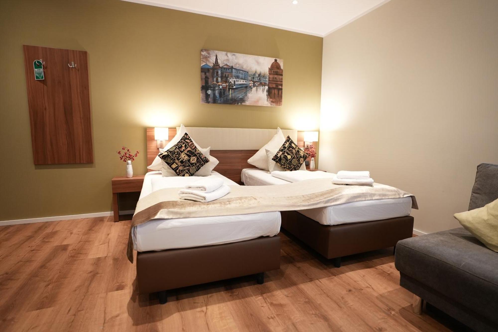 פרנקפורט Hotel Attache An Der Messe מראה חיצוני תמונה